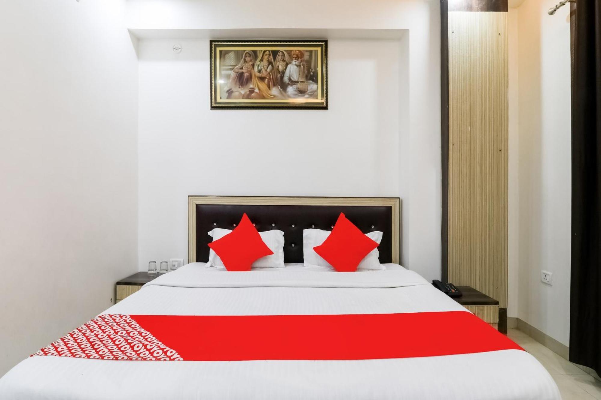 Hotel O The Maharaja Inn Lucknow Exteriör bild